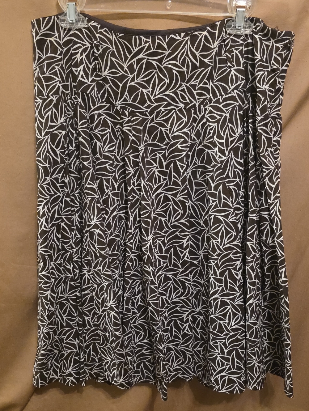 Ladies' Black Skirt with White Leaf Print 16